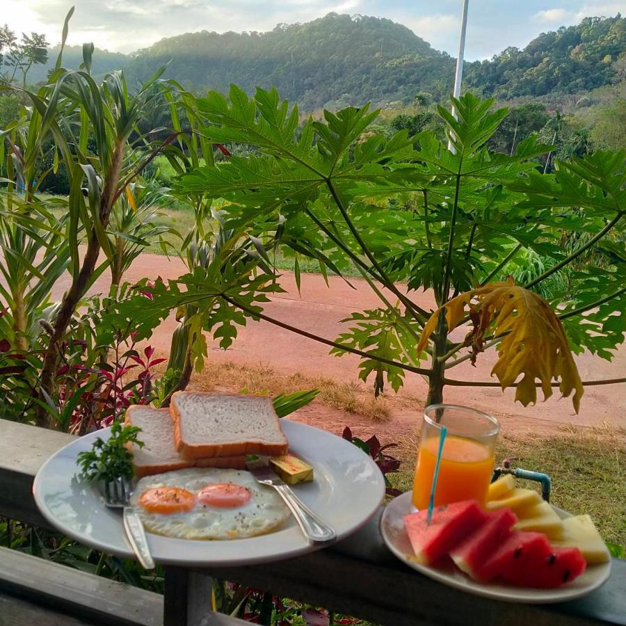 ホテル Mada Lanta Mai Keaw Ko Lanta エクステリア 写真
