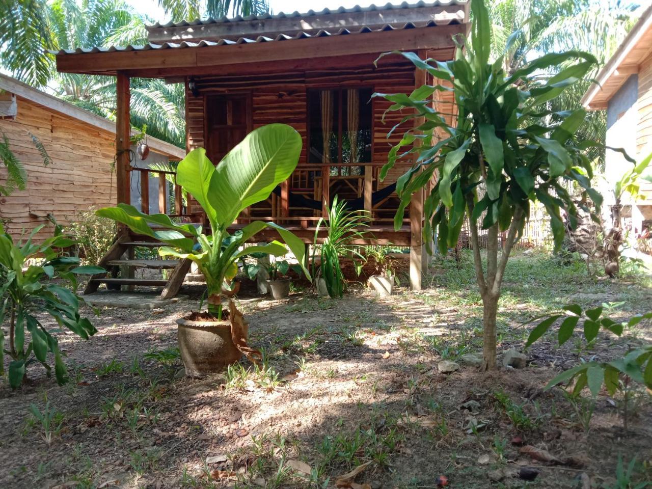 ホテル Mada Lanta Mai Keaw Ko Lanta エクステリア 写真